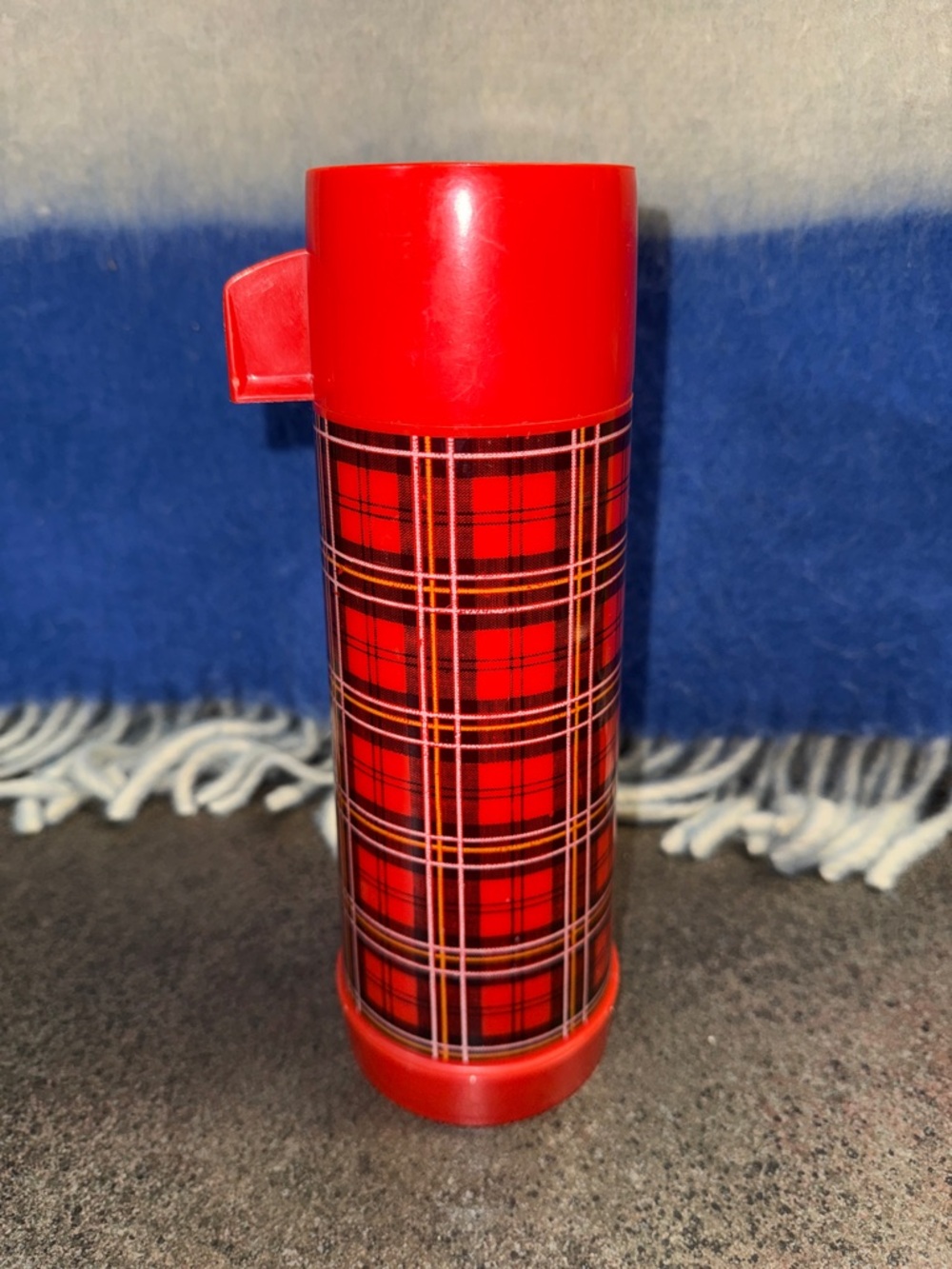 Alladin 70s Red Plaid Vintage Thermos with Push-Button Lid cup